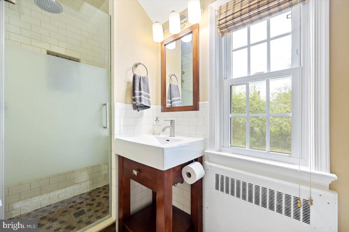 139 Henley Road Wynnewood, PA 19096 - Photo 21 of 46 Primary Bathroom