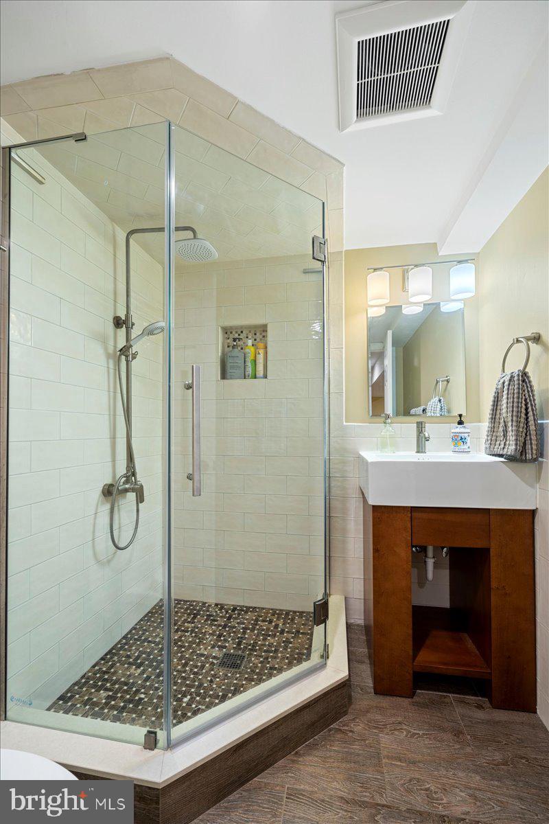 139 Henley Road Wynnewood, PA 19096 - Photo 38 of 46 Basement Full Bathroom