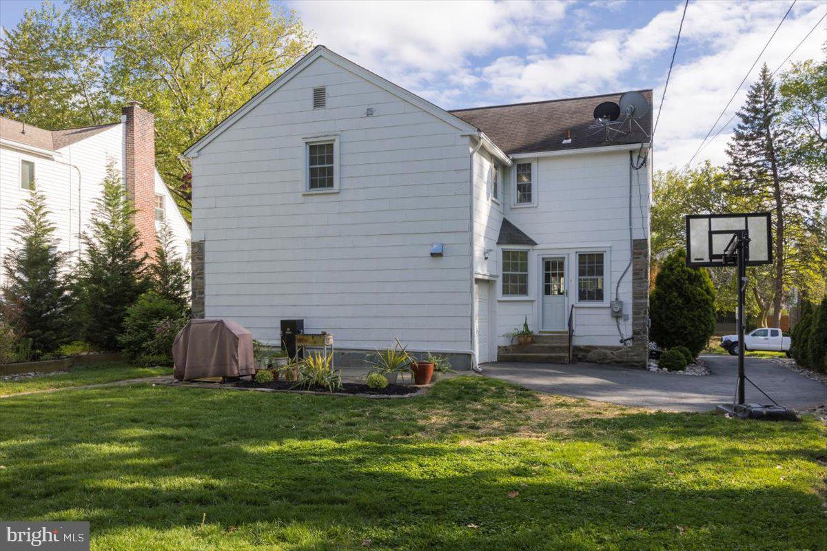 139 Henley Road Wynnewood, PA 19096 - Photo 41 of 46 Back Exterior