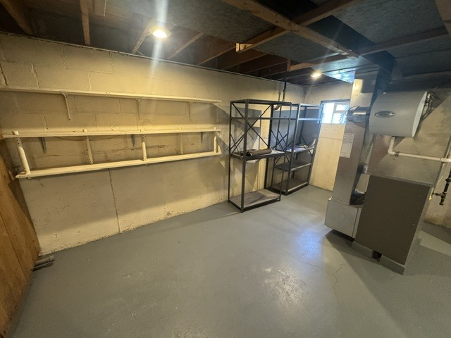 7042 Pershing Road Berwyn, IL 60402 - Photo 12 of 24