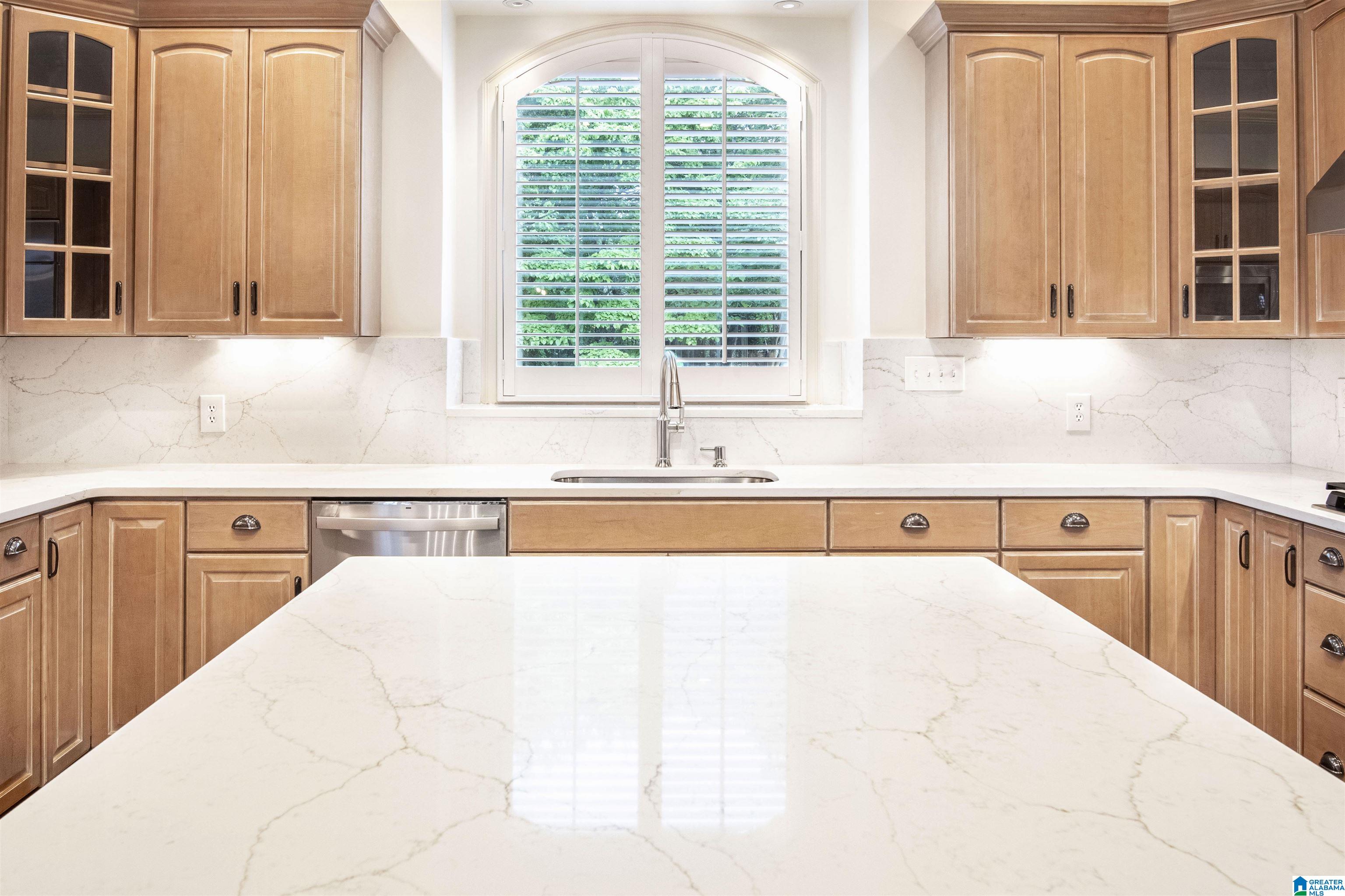 2076 Brook Highland Ridge Birmingham, AL 35242 - Photo 10 of 85 Gallery Image 10