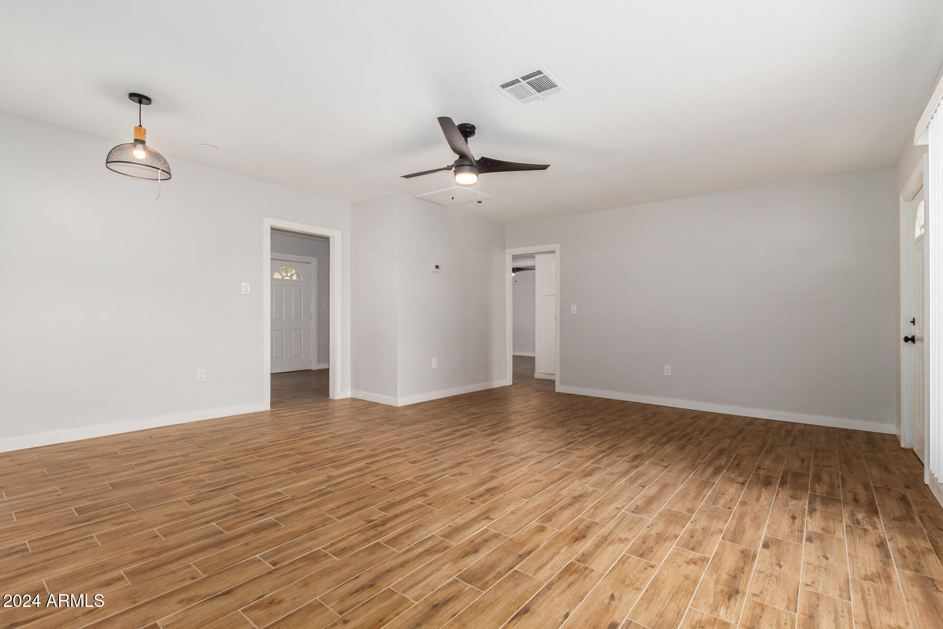 1825 West Roma Avenue Phoenix, AZ 85015 - Photo 7 of 36 11 - Roma