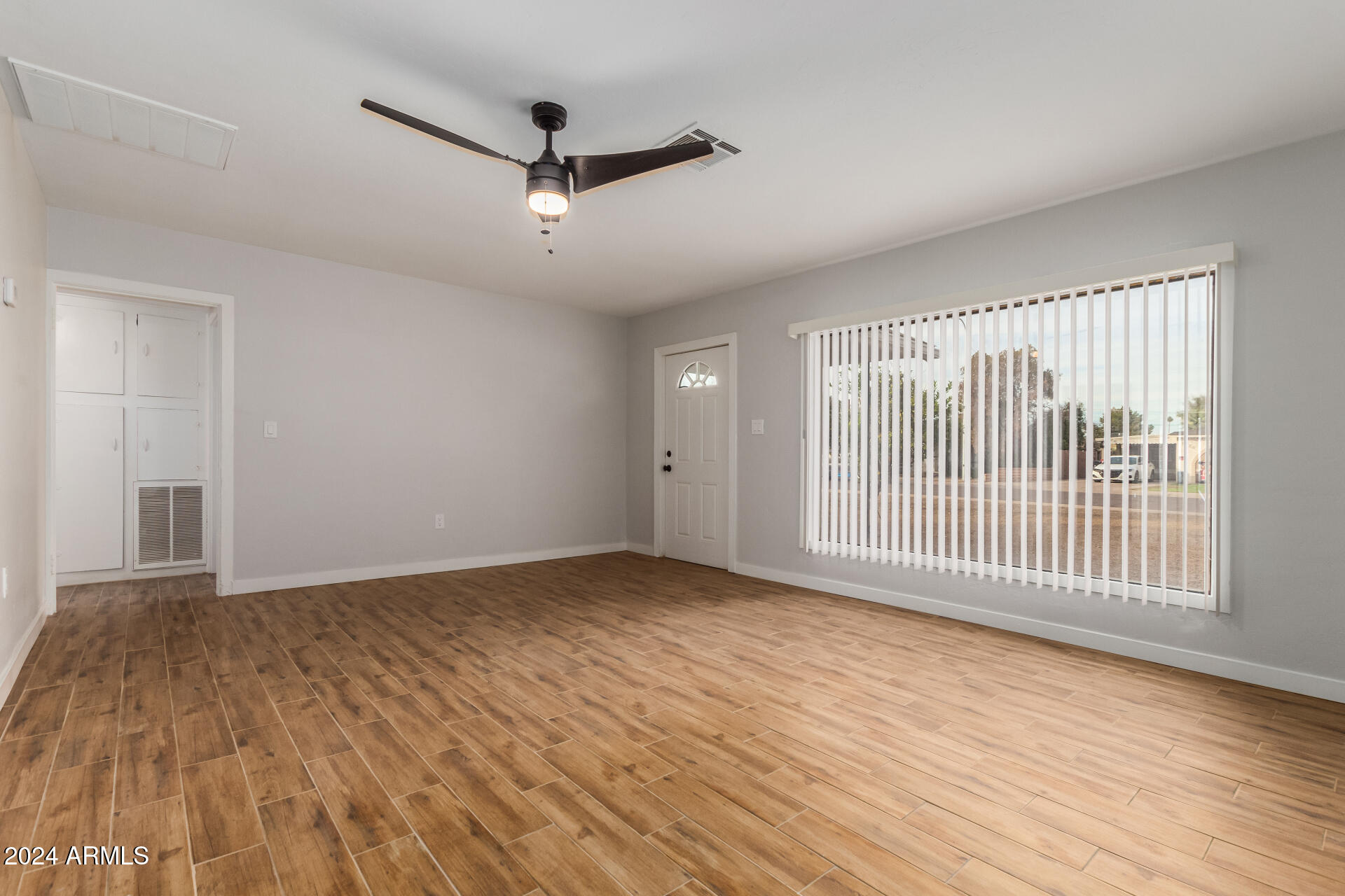 1825 West Roma Avenue Phoenix, AZ 85015 - Photo 9 of 36 12 - Roma