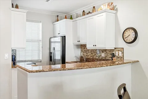 $450,000 | 140 Palm Street, Unit 207, Marco Island, FL 34145