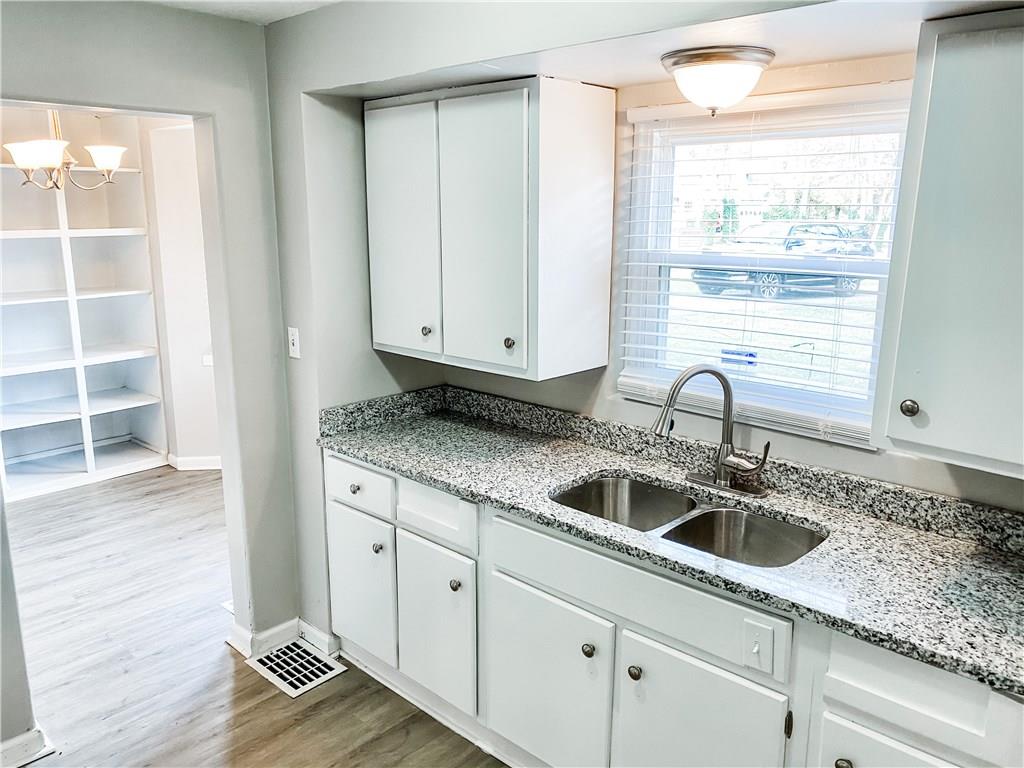 3710 Governors Road Indianapolis, IN 46208 - Photo 12 of 27