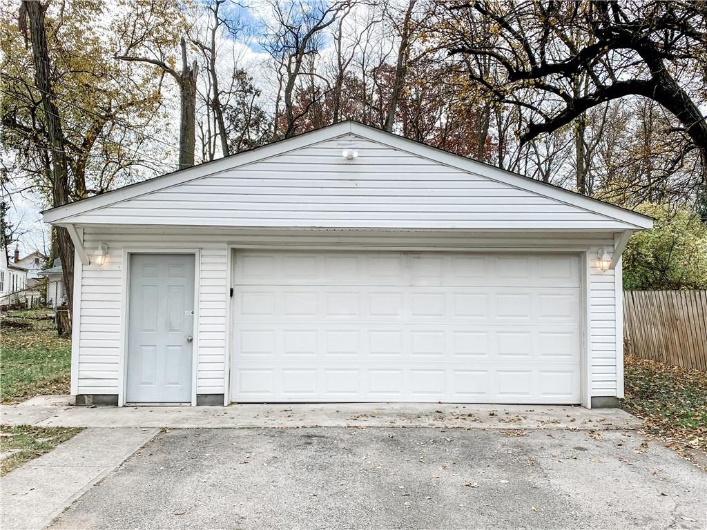3710 Governors Road Indianapolis, IN 46208 - Photo 4 of 27