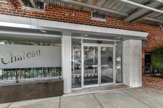 a view of a building entrance