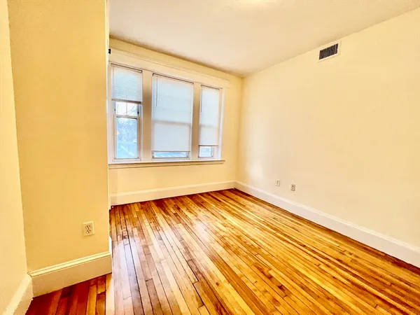 $7,500 | 69 Babcock Street, Unit 1, Brookline, MA 02446