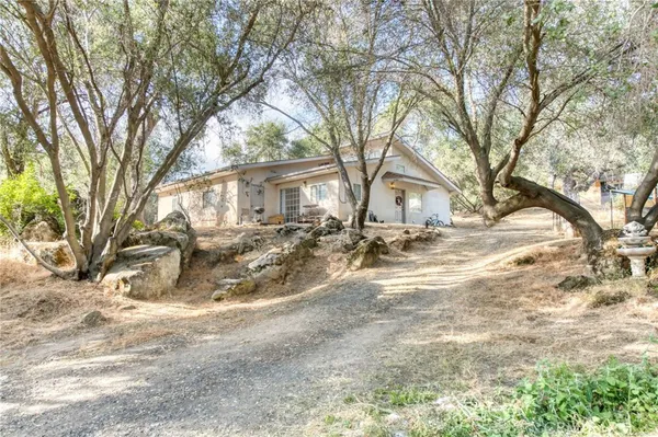$420,000 | 43867 Trabuco Court, Coarsegold, CA 93614