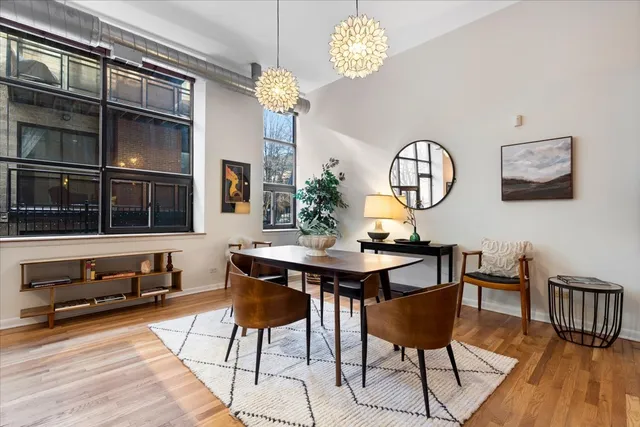 $650,000 | 1137 North Wood Street, Unit 1F, Chicago, IL 60622