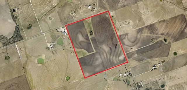 a view of a bathroom