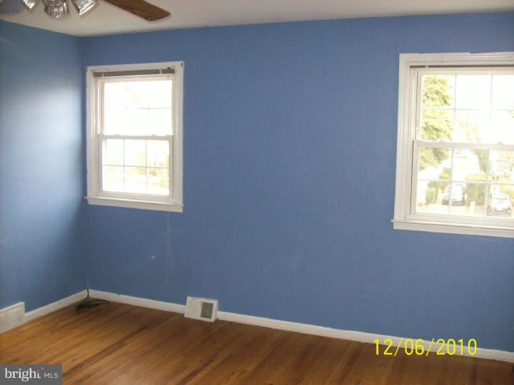 307 Highland Road Cheltenham, PA 19012 - Photo 11 of 17 Bedroom 2