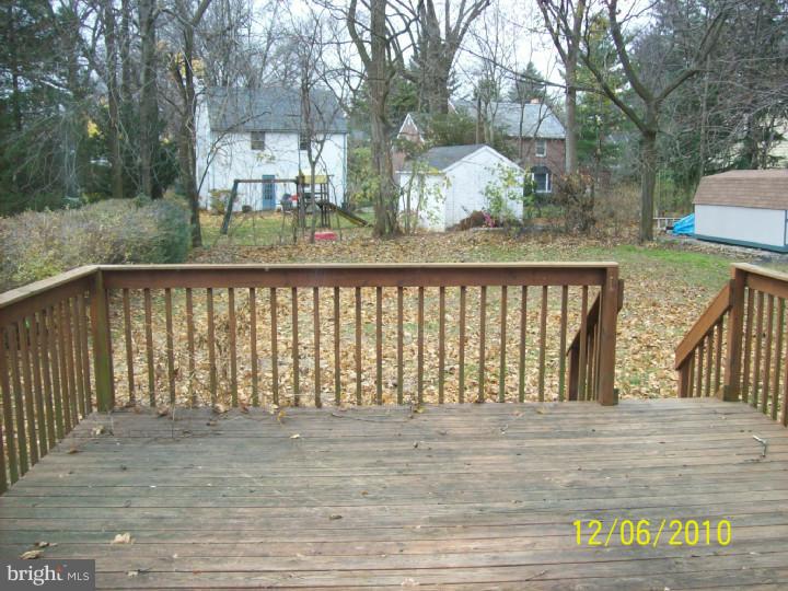 307 Highland Road Cheltenham, PA 19012 - Photo 8 of 17 Deck