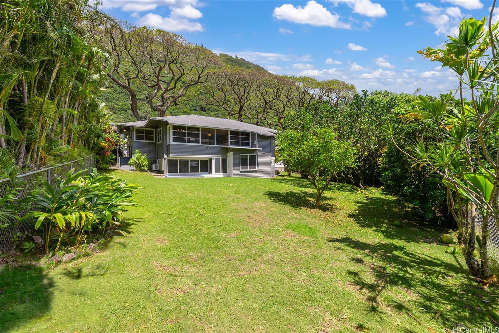 2947 Manoa Road Honolulu, HI 96822 - Photo 1 of 22