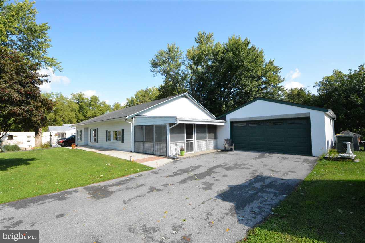 4221 Conewago Road Dover, PA 17315 - Photo 4 of 28 Gallery Image 4
