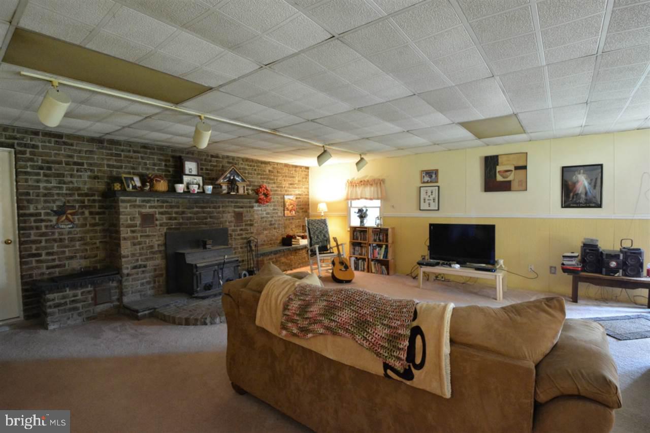 4221 Conewago Road Dover, PA 17315 - Photo 9 of 28 Gallery Image 9