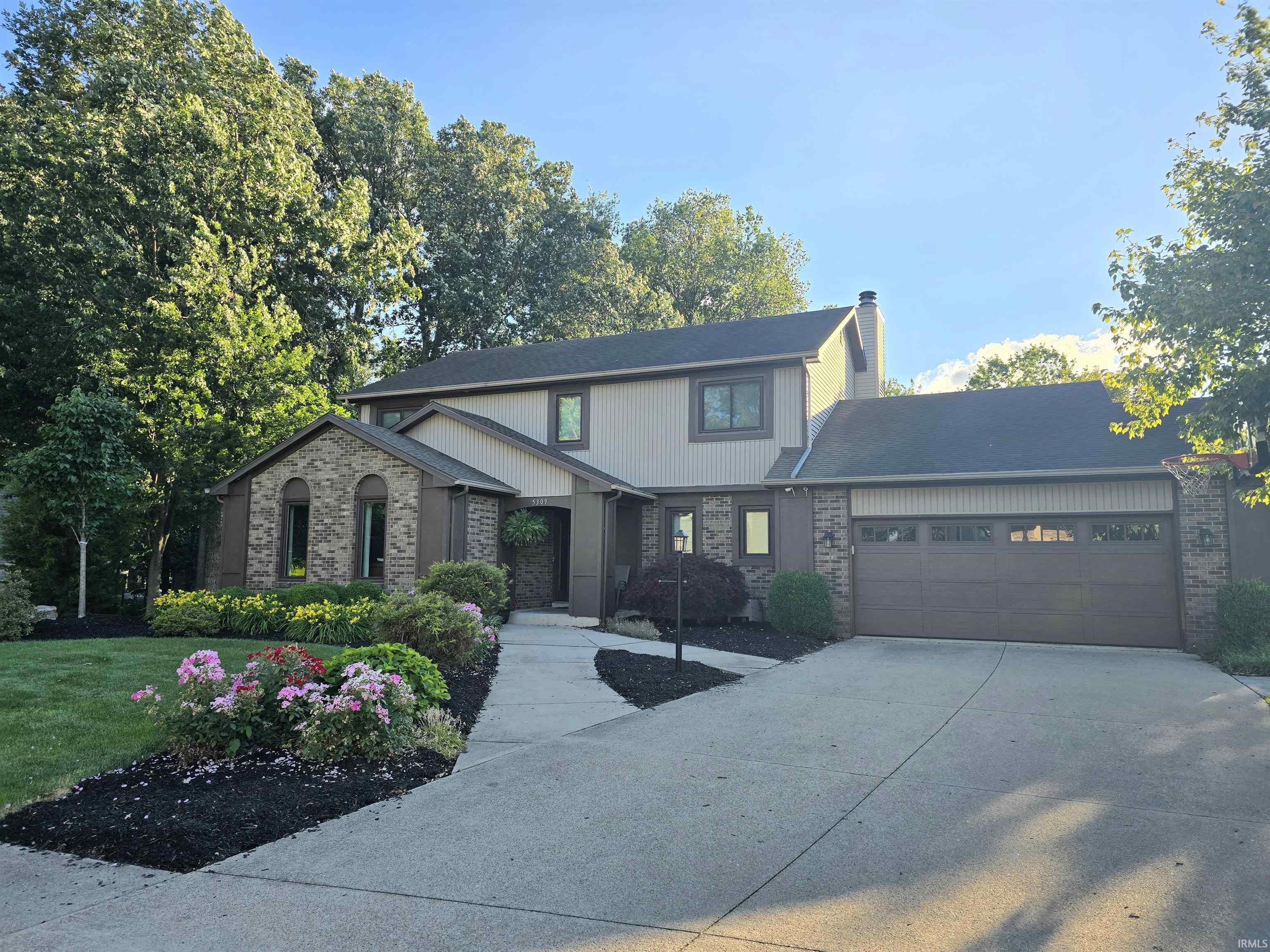 5309 Litchfield Road Fort Wayne, IN 46835 - Photo 1 of 23