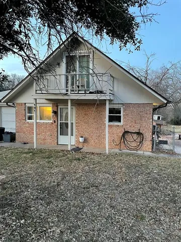 $219,000 | 121 North Melanie Drive, Azle, TX 76020