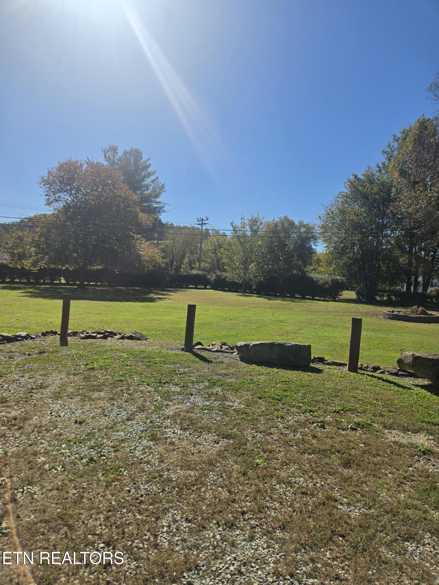 1847 Fairview Road Oliver Springs, TN 37840 - Photo 3 of 6 3