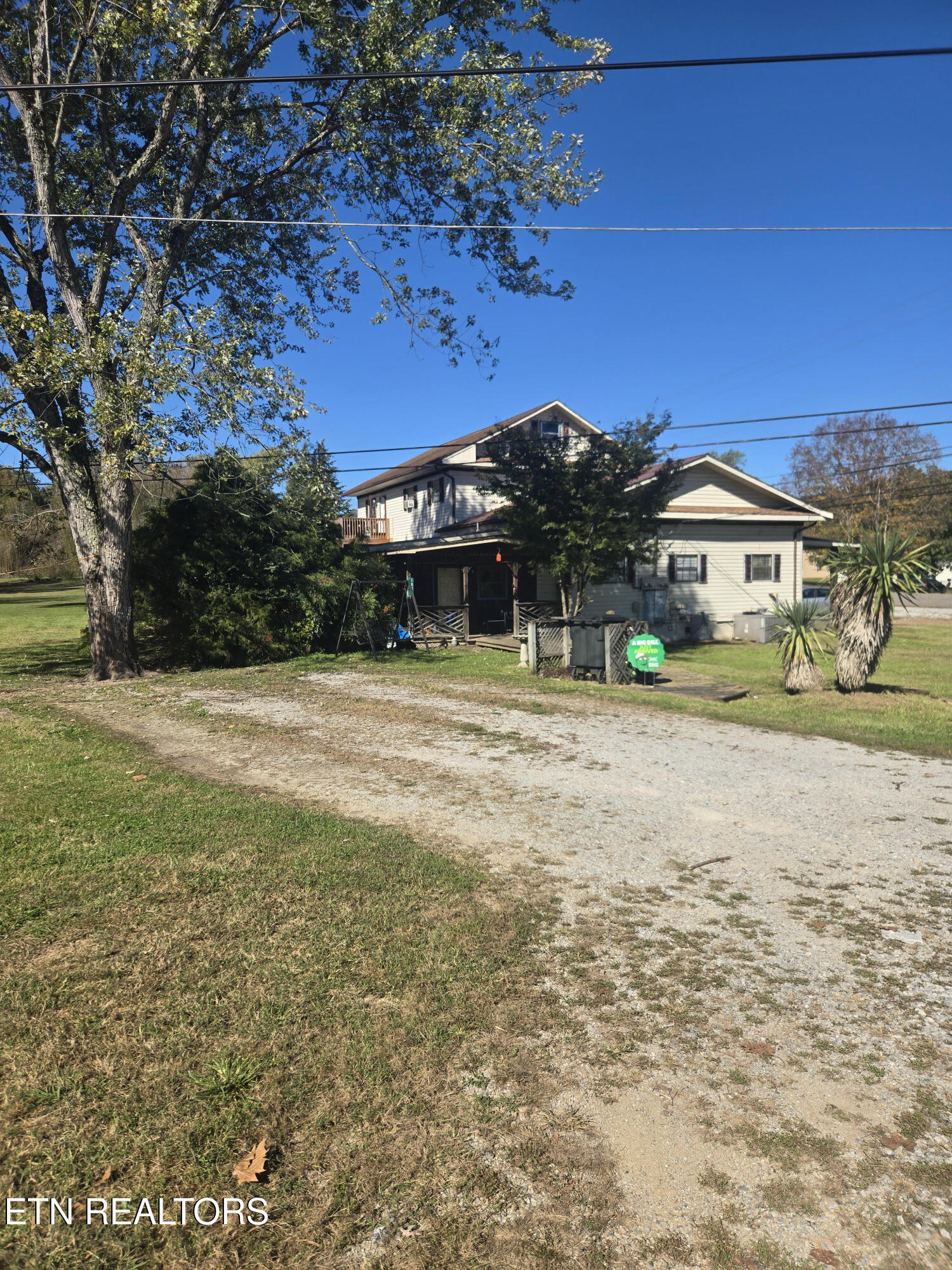 1847 Fairview Road Oliver Springs, TN 37840 - Photo 6 of 6 10