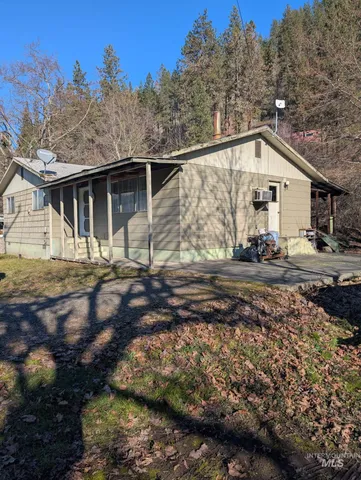 $165,000 | 422 Old School Avenue, Stites, ID 83552