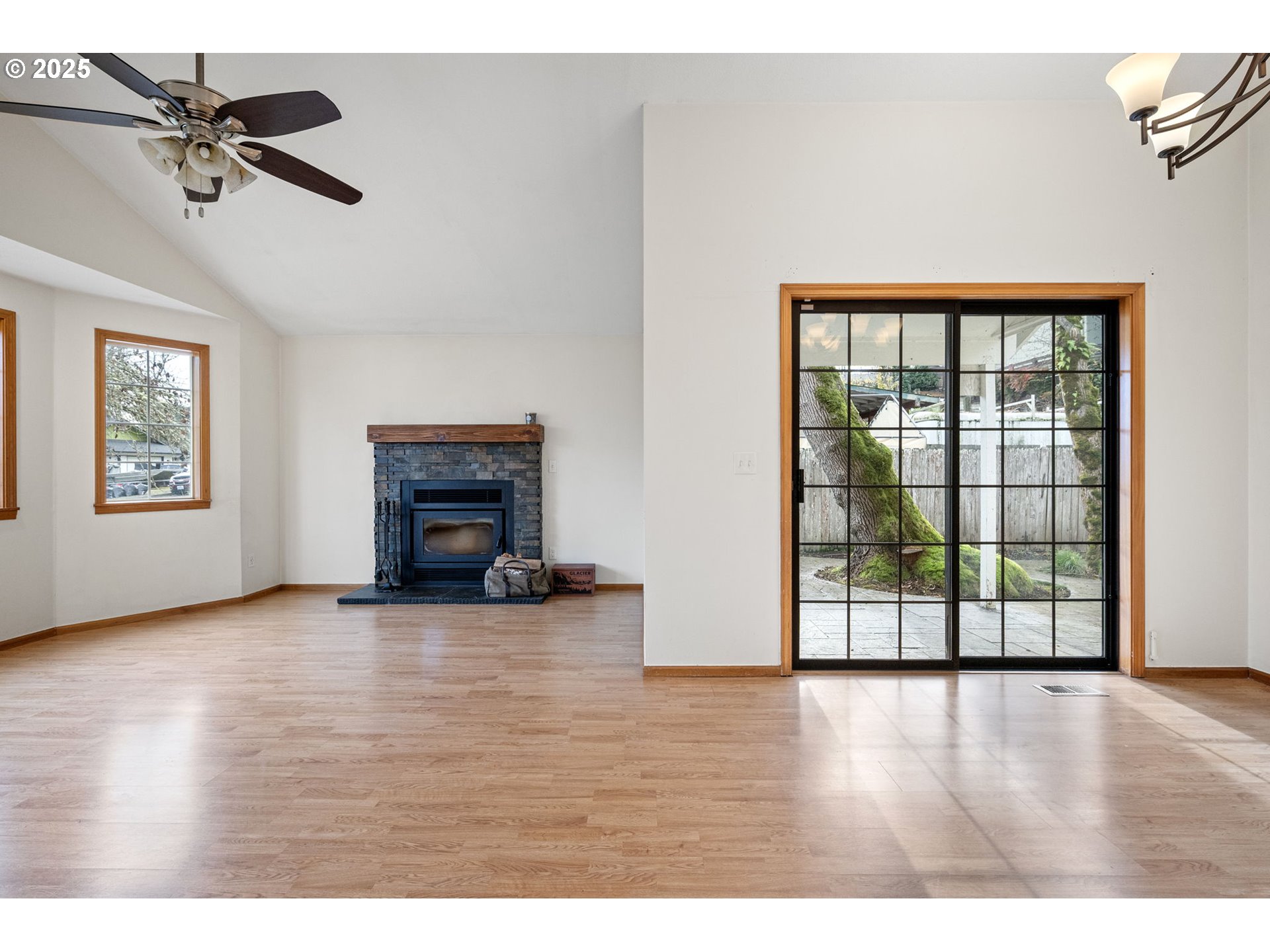 662 South 44th Street Springfield, OR 97478 - Photo 11 of 37