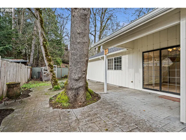 $394,999 | 662 South 44th Street, Springfield, OR 97478