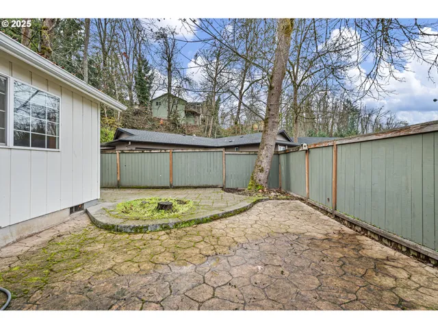 $394,999 | 662 South 44th Street, Springfield, OR 97478