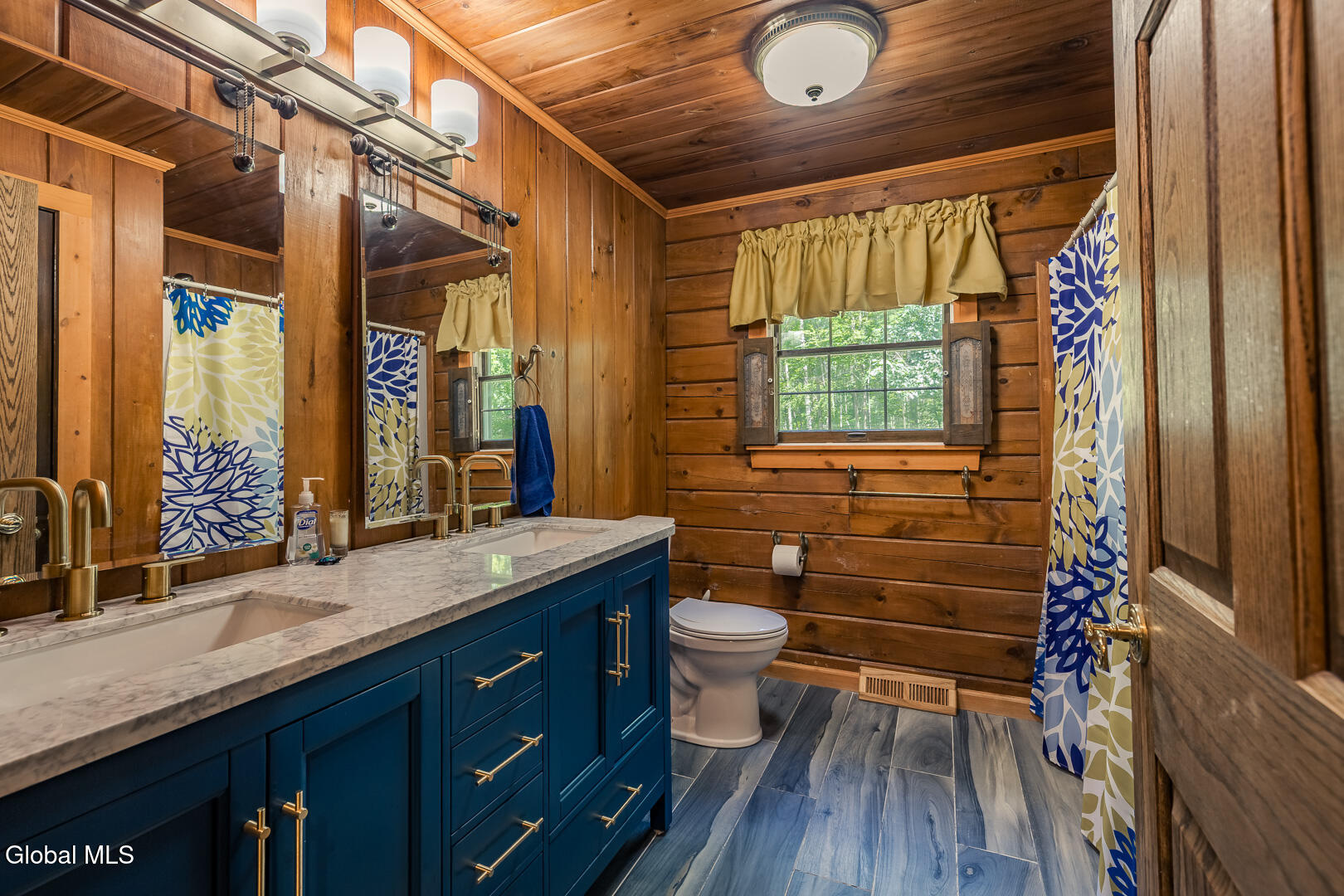 1532 South Shore Road Edinburg, NY 12835 - Photo 11 of 30 Main Bathroom