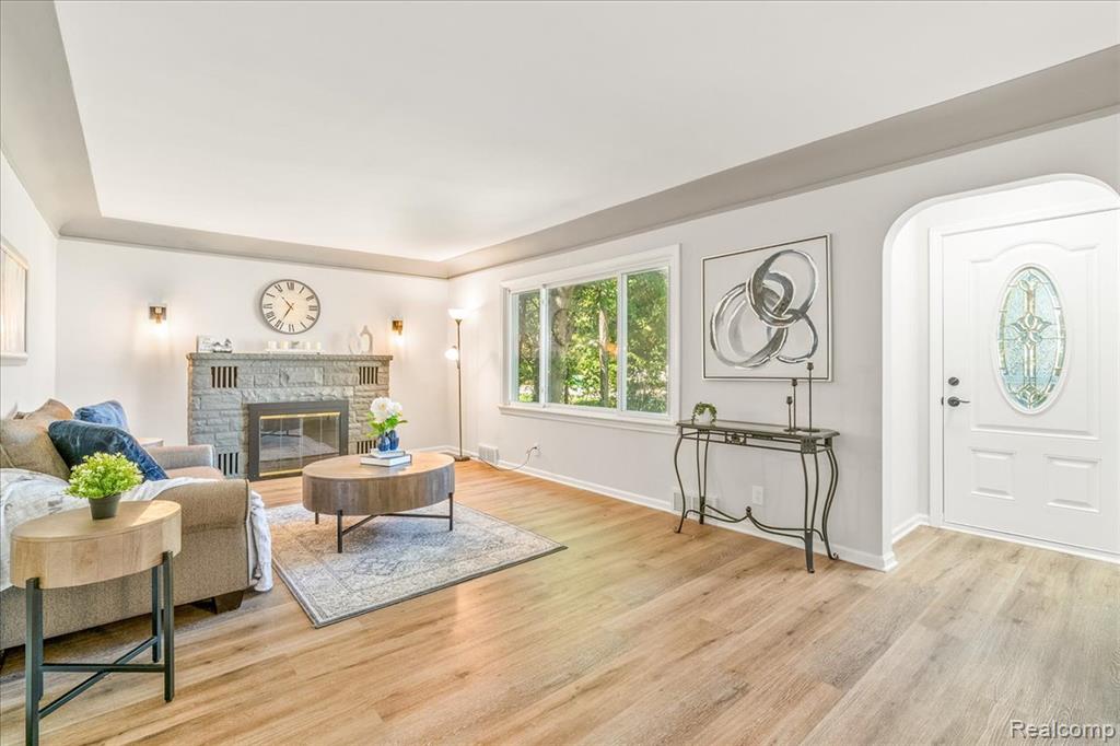 47049 Denton Road Belleville, MI 48111 - Photo 13 of 45 Gallery Image 13