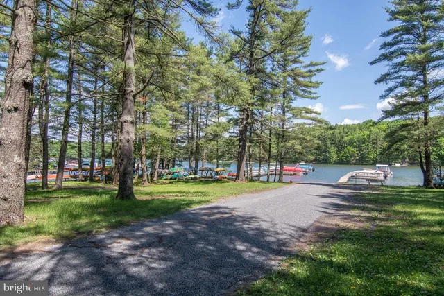 $398,000 | 332 High Point Drive, Swanton, MD 21561