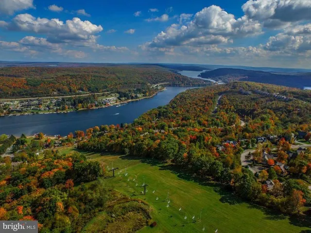 $398,000 | 332 High Point Drive, Swanton, MD 21561