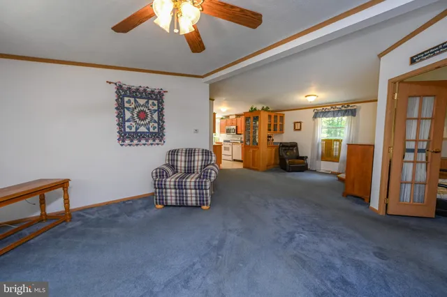 a view of livingroom with furniture