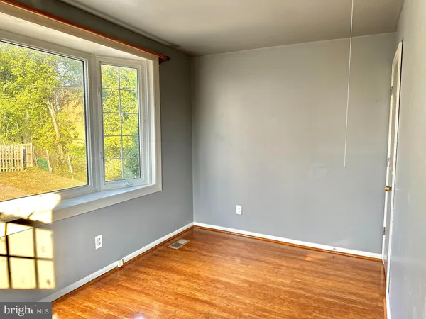 $1,800 | 103 R Waelchli Avenue, Halethorpe, MD 21227