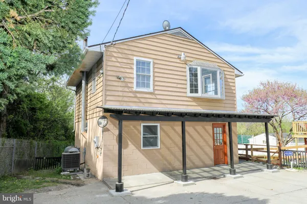 $1,800 | 103 R Waelchli Avenue, Halethorpe, MD 21227