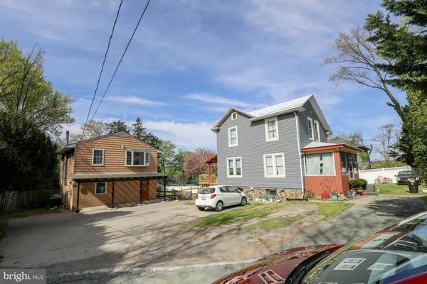 $1,800 | 103 R Waelchli Avenue, Halethorpe, MD 21227