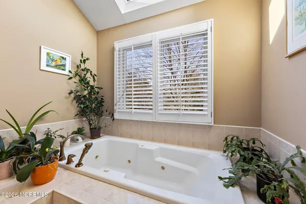 $1,165,000 | 194 Heritage Court, Little Silver, NJ 07739