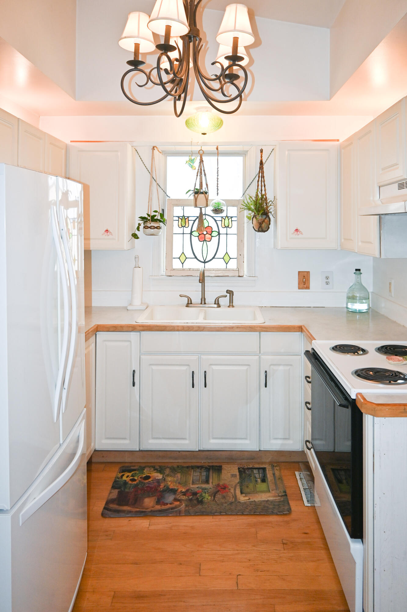 1206 Ruddiman Drive Muskegon, MI 49445 - Photo 8 of 33 Kitchen
