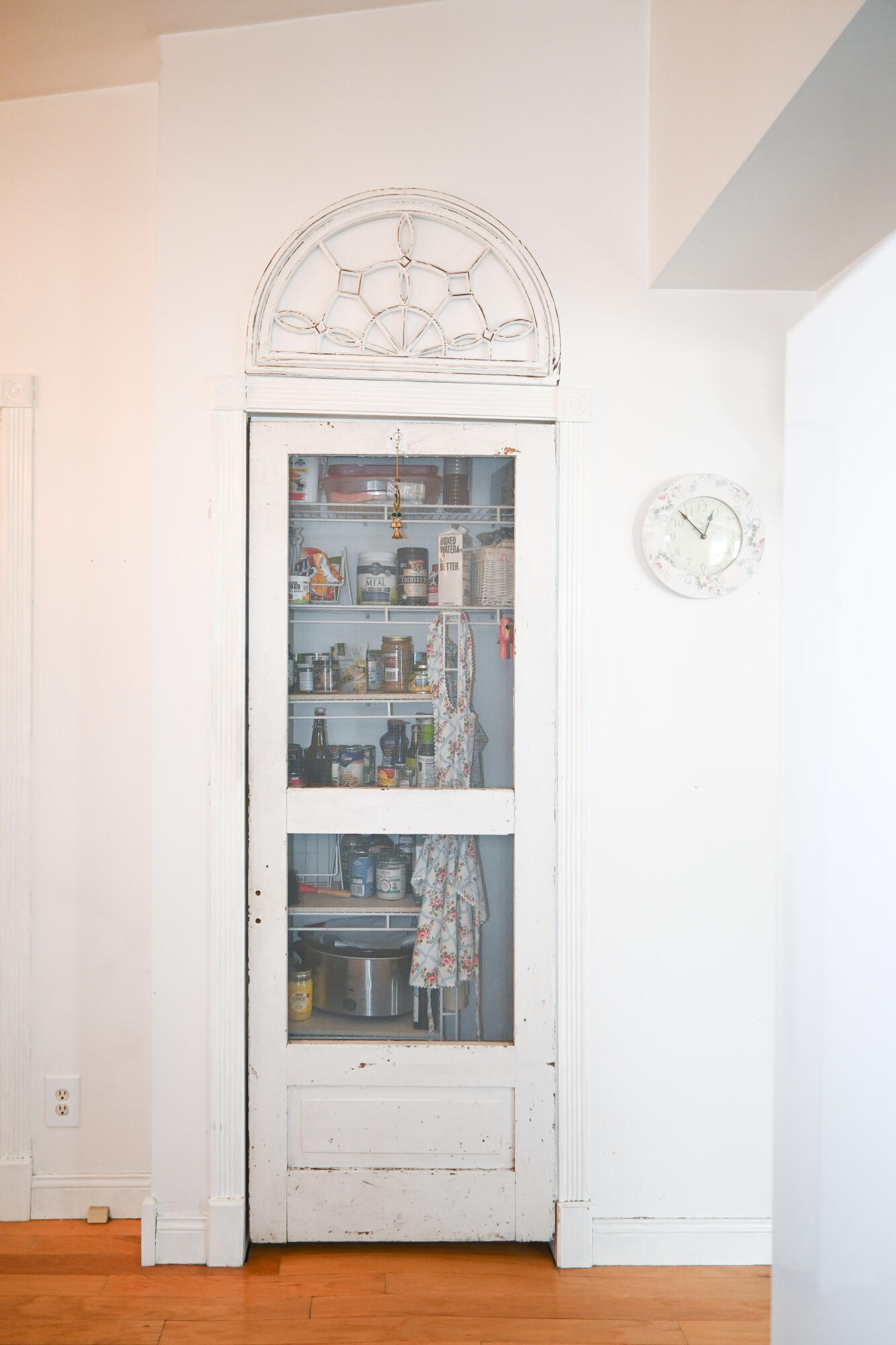 1206 Ruddiman Drive Muskegon, MI 49445 - Photo 10 of 33 Kitchen Pantry