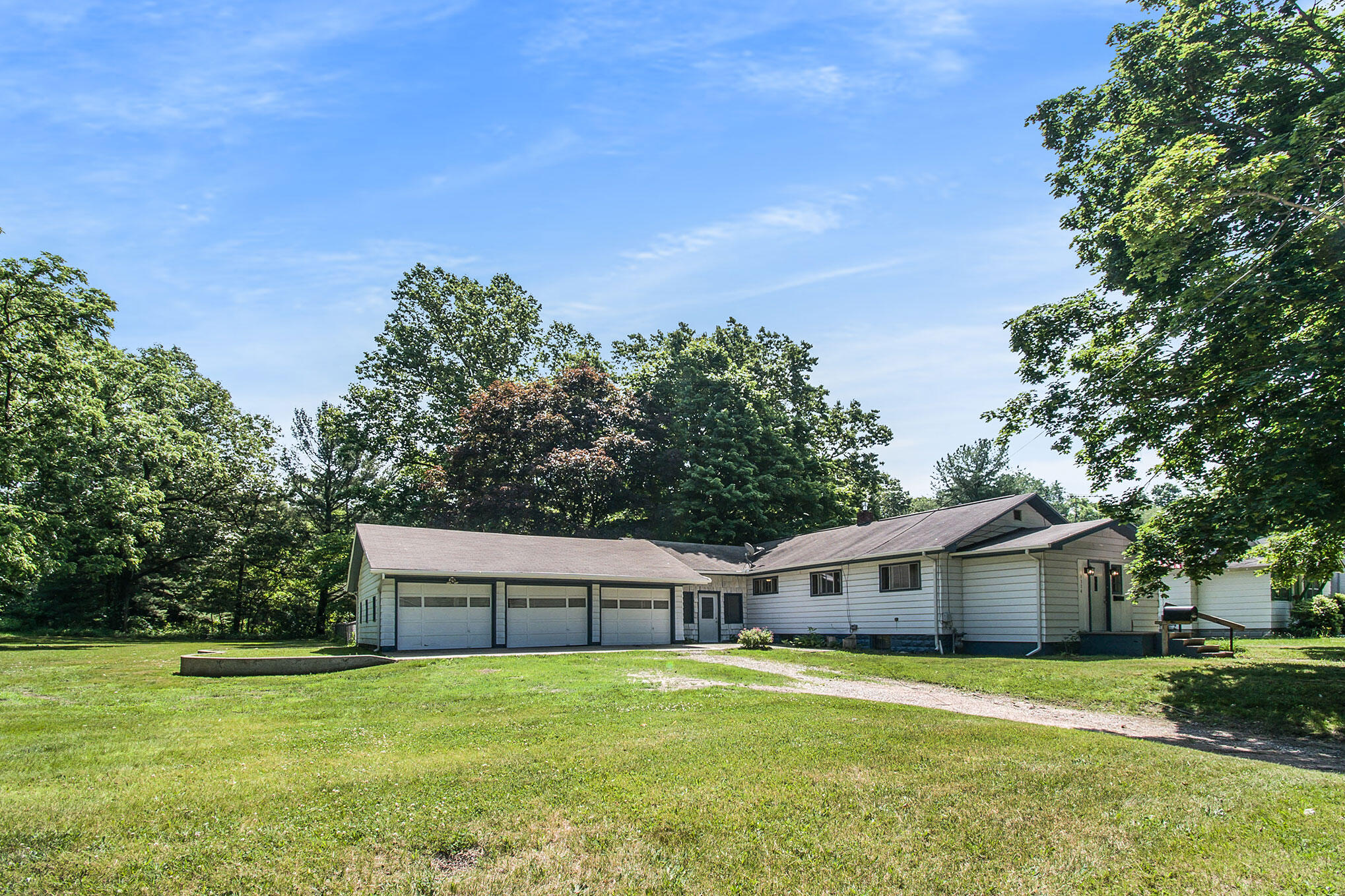 1314 8th Street Three Rivers, MI 49093 - Photo 1 of 19 DSC_5056