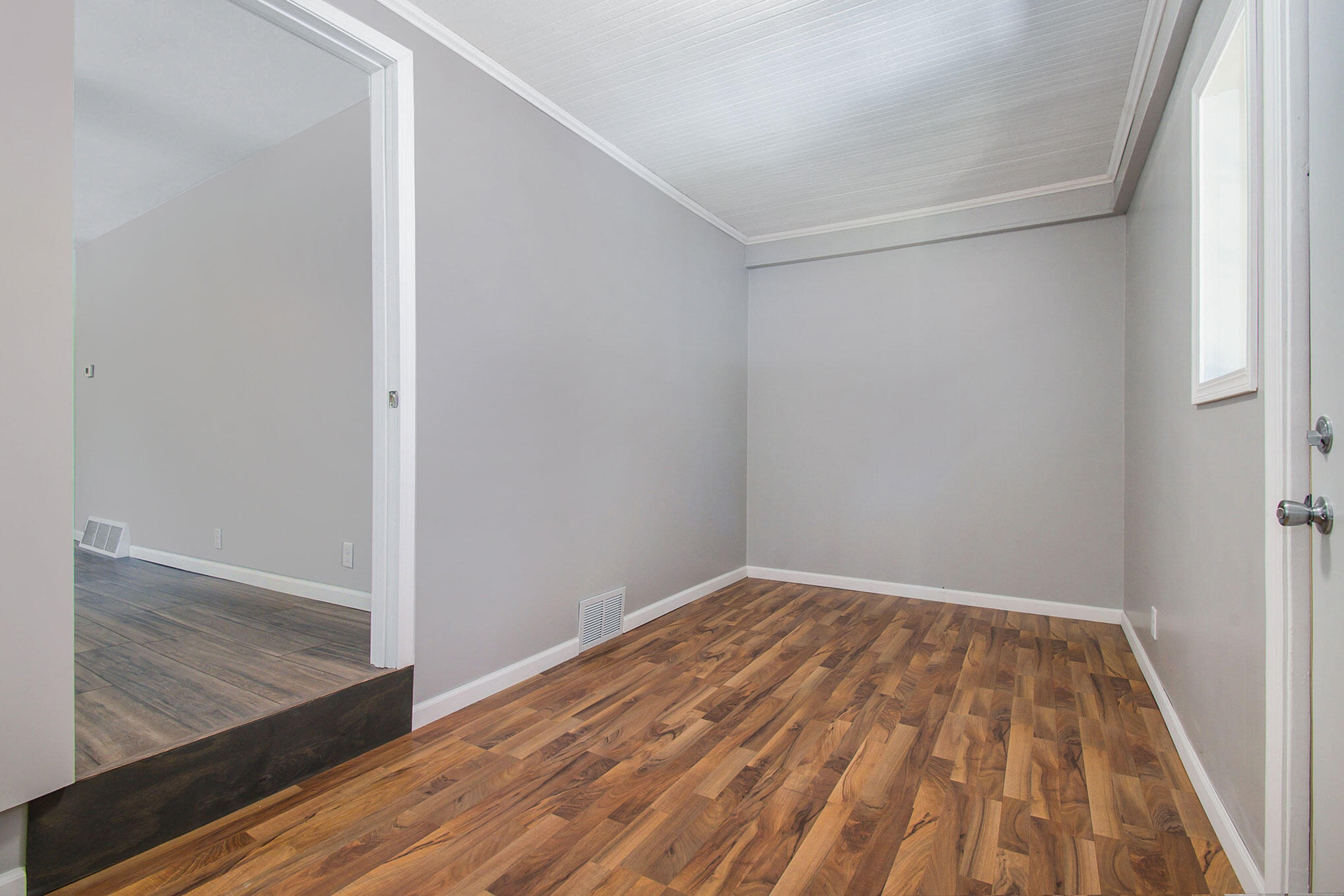 1314 8th Street Three Rivers, MI 49093 - Photo 4 of 19 DSC_5071