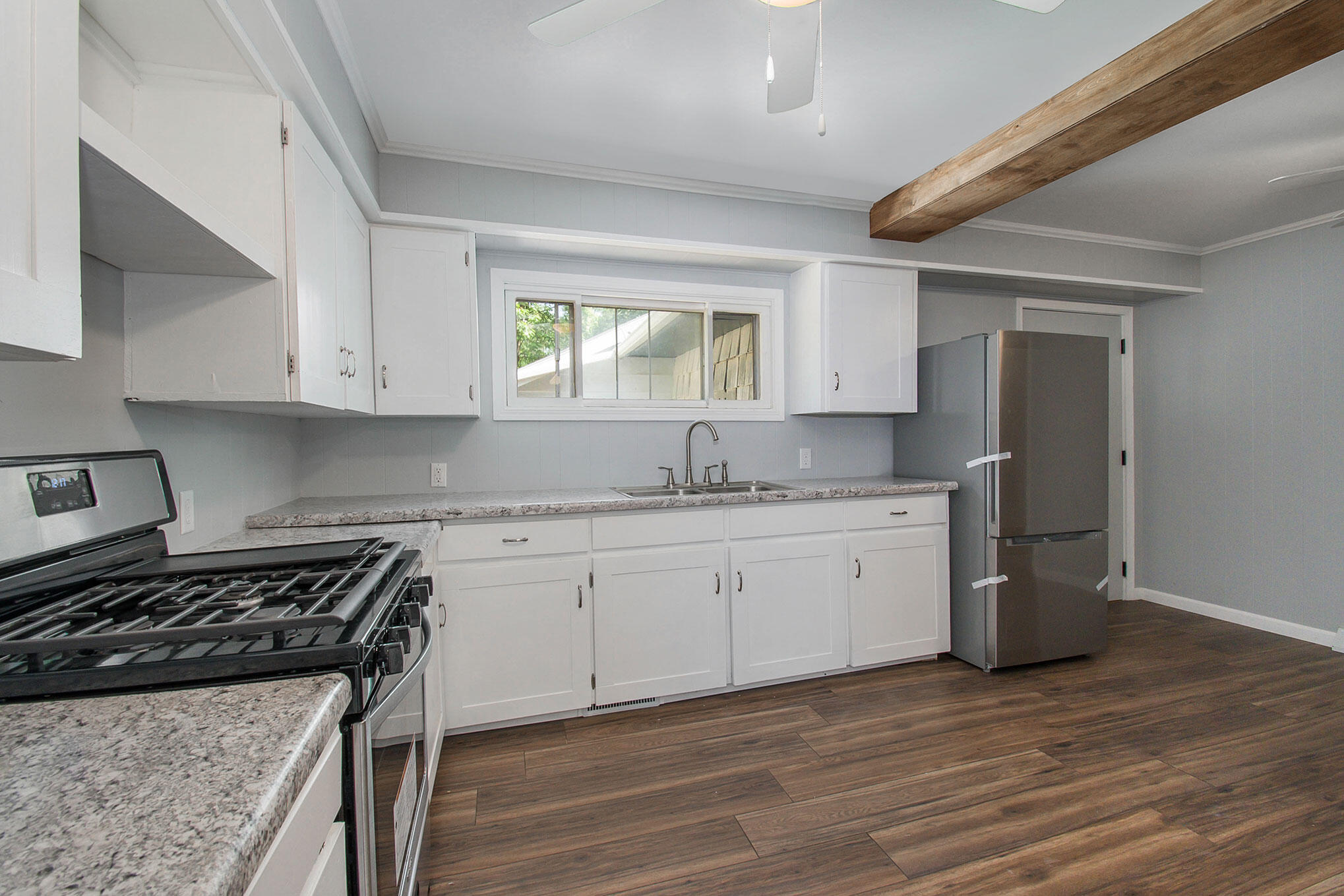 1314 8th Street Three Rivers, MI 49093 - Photo 9 of 19 DSC_5090