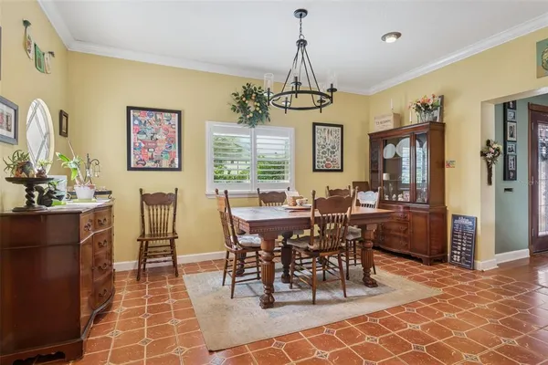 $5,200 | 2603 North Ridgewood Avenue, Tampa, FL 33602