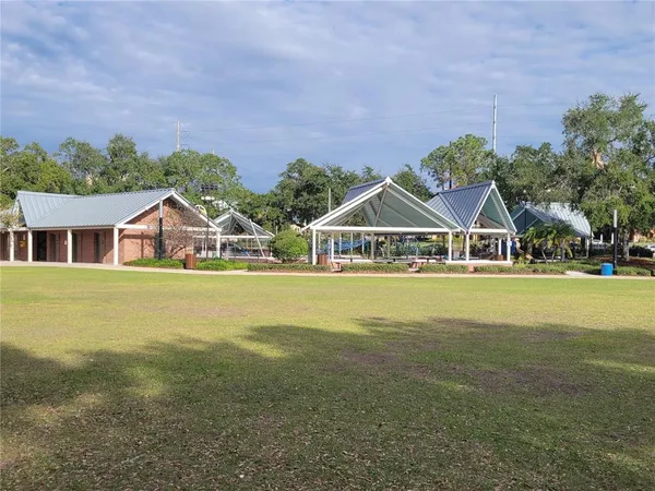 $5,200 | 2603 North Ridgewood Avenue, Tampa, FL 33602