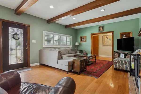 $5,200 | 2603 North Ridgewood Avenue, Tampa, FL 33602