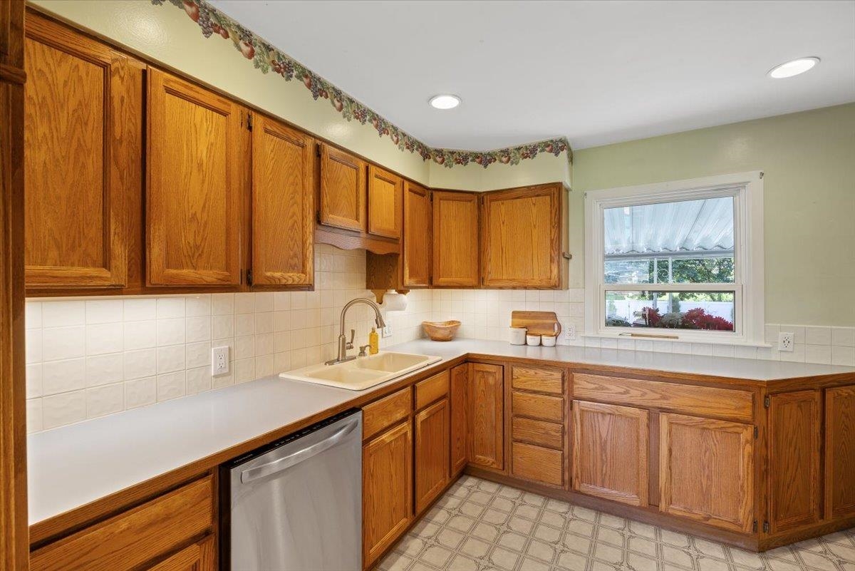 819 North Woodruff Road Spokane Valley, WA 99206 - Photo 8 of 24