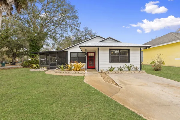 $299,900 | 3585 Southeast 8th Street, Okeechobee, FL 34974