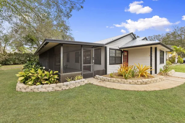 $299,900 | 3585 Southeast 8th Street, Okeechobee, FL 34974