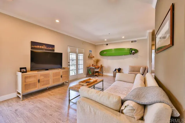 $6,000 | 229 Orange, Unit 3, Coronado, CA 92118