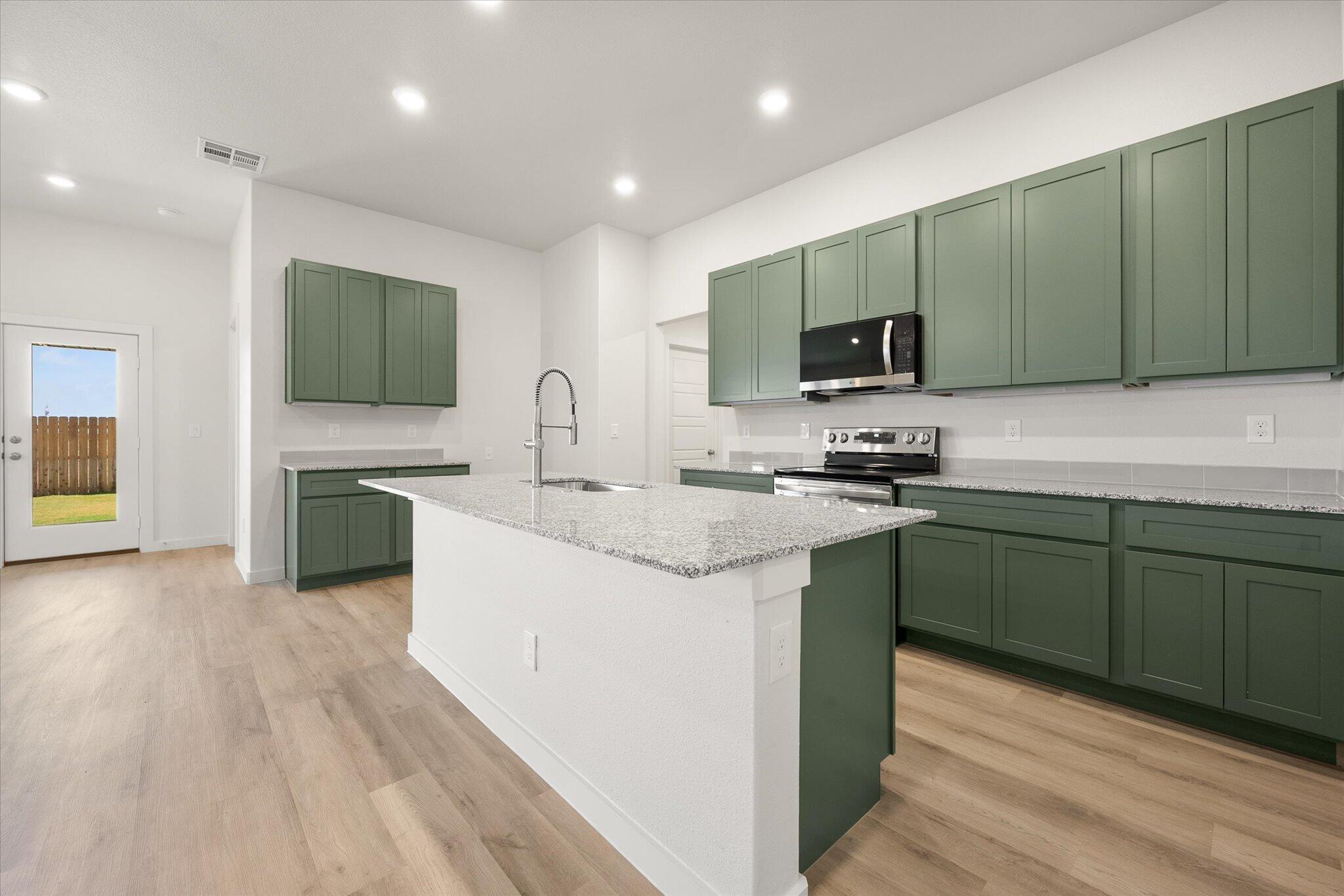 7113 14th Street Lubbock, TX 79416 - Photo 9 of 23 14-7113 14th 0464